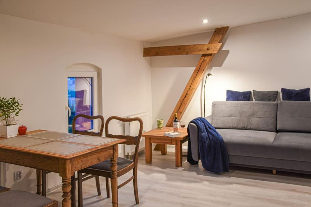 Urok Karkonoszy Apartment คาร์ปัตซ์ ภายนอก รูปภาพ